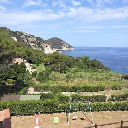 La Sorgente * بورتوفيرّايو