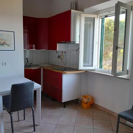 La Sorgente アパート ポルトフェッラーイオ